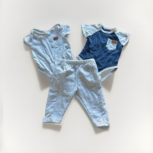 7 For All Mankind Baby Boy 0-3 Months 3 Piece Short Sleeve Bodysuit & Sweatpants - Picture 1 of 6